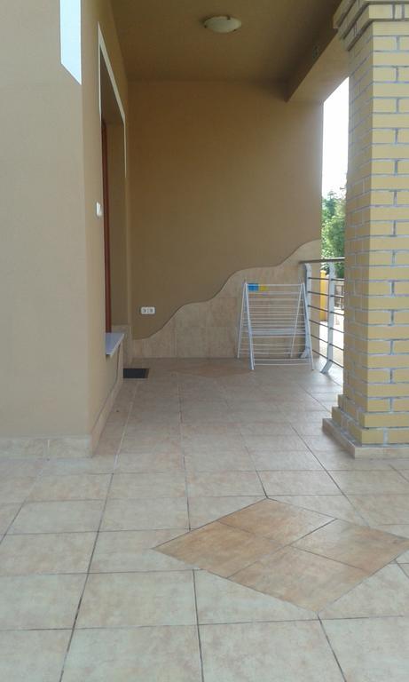 Kristály Apartmanház Sárvár Exterior foto