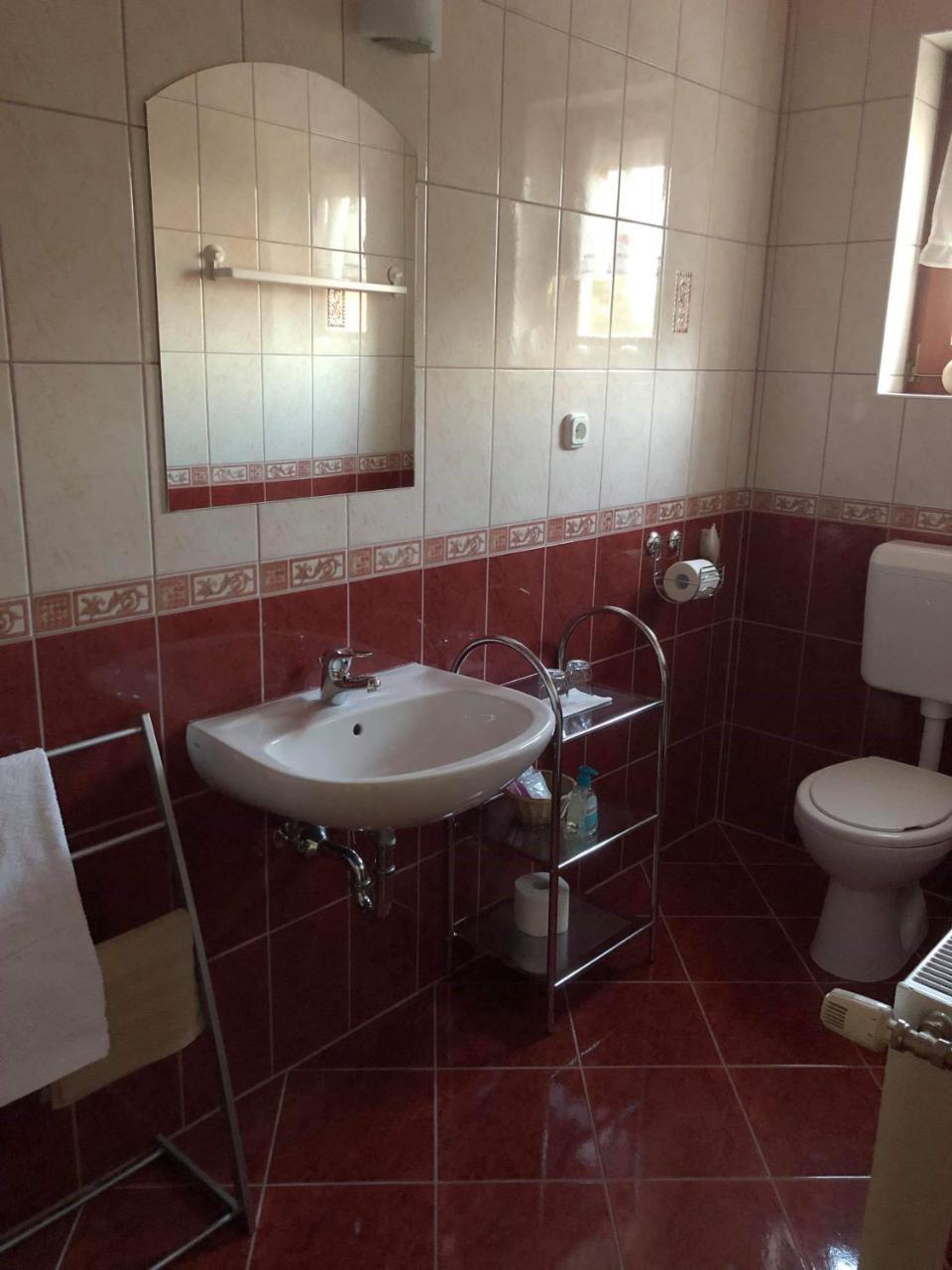 Kristály Apartmanház Sárvár Exterior foto